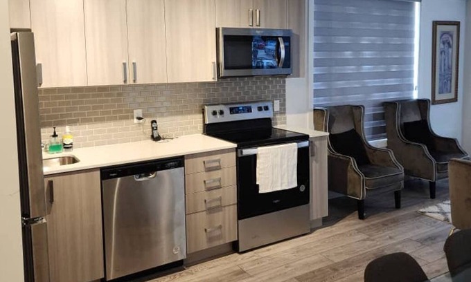 Rathwood Apartment | Luxurious, Comfy , peaceful and located in the heart of Mississauga.