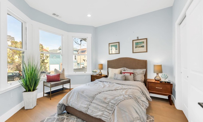 Bernal Heights House | Luxurious Home -View of San Francisco-30 day Rental