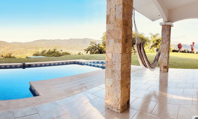 Pan de Azucar House | Luxurious home with stunning mountain views in Costa Rica's Central Valley!