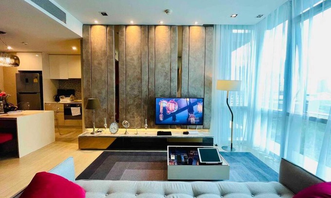 Khlong Toei Nuea Apartment | Luxurious in Prime Area Bangkok (PickupService)