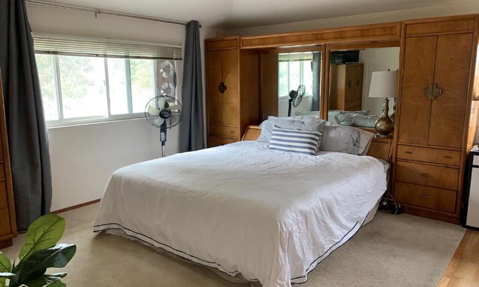 Saratoga House | Luxurious Master Suite with Private Bath in Saratoga