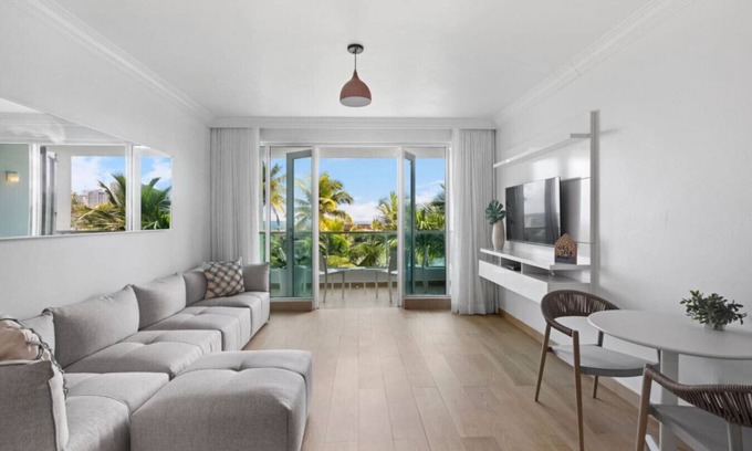 Santurce Apartment | Luxurious Oceanfront 2 bedroom 3 baths in Condado