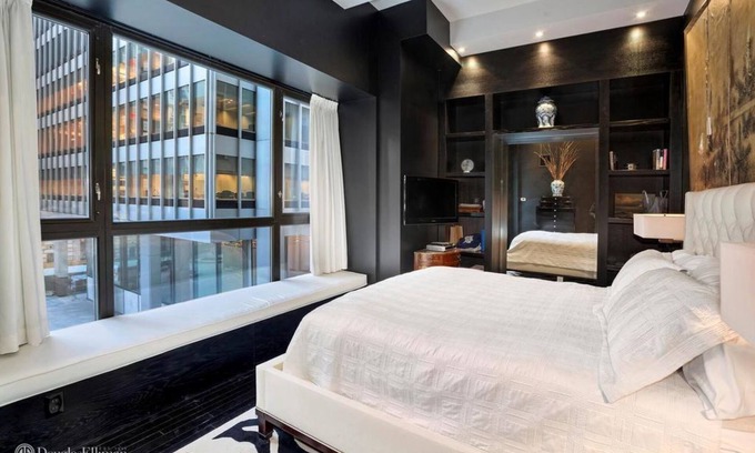 Financial District Apartment | Luxurious One of a kind NYC Apartment available for monthly rentals