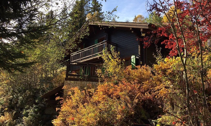 Les Houches Ski Chalet | Luxurious South-Facing Chalet With Sauna And Outdoor Hot Tub