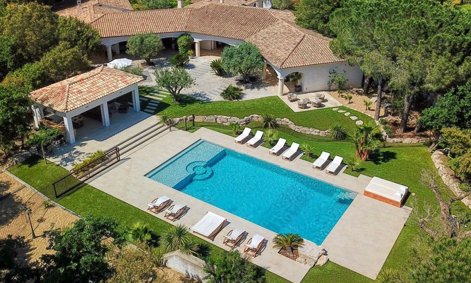 Les Brugassieres Villa | Luxurious Villa in the Golf of St Tropez
