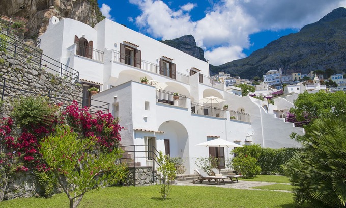 Positano Villa | Luxurious villa in the heart of Positano (Fornillo area) overlooking the sea.