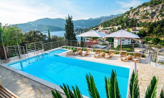 Stikovica Villa | Luxurious villa overlooking Zaton bay
