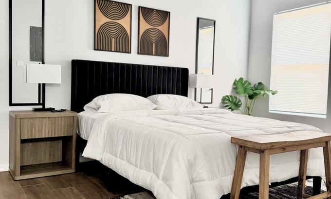 McAllen Apartment | Luxury 1-bedroom apartment in McAllen near major Hospitals , WiFi, AC