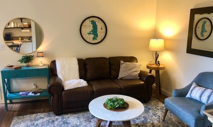 Bigfork Apartment | Luxury 1 BR in the heart of Bigfork