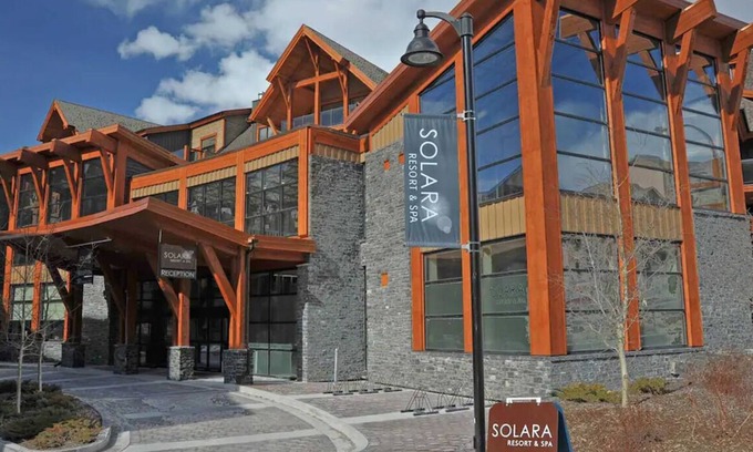 Canmore Hotel | Luxury 1100sqf penthouse W/M view,Hot Tub,Pool