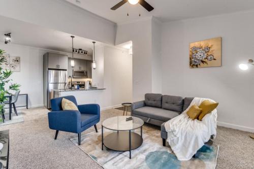 McNeil Apartment | Luxury 1Bedroom Apt with Pool