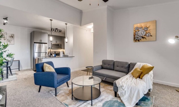 McNeil Apartment | Luxury 1Bedroom Apt with Pool