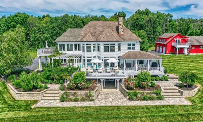 Westtown House | Luxury 23-Acre Hudson Valley Retreat - Heated Pool, Sauna, Padel, and Barn Games