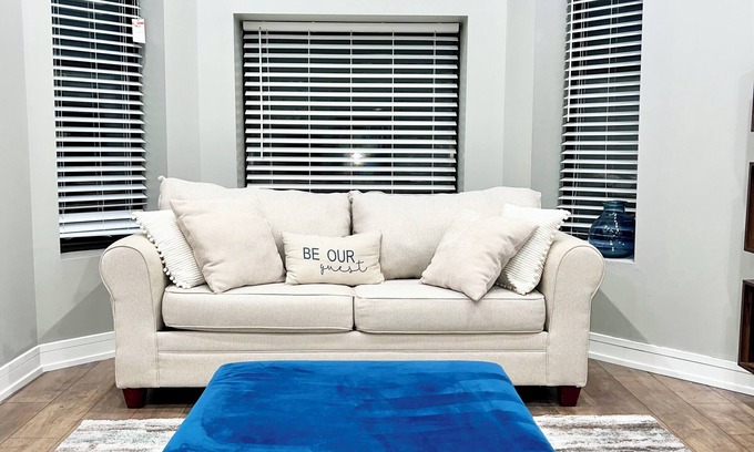 Grand Boulevard Apartment | Luxury 3-bedroom apartment in Bronzeville Chicago with AC, WiFi