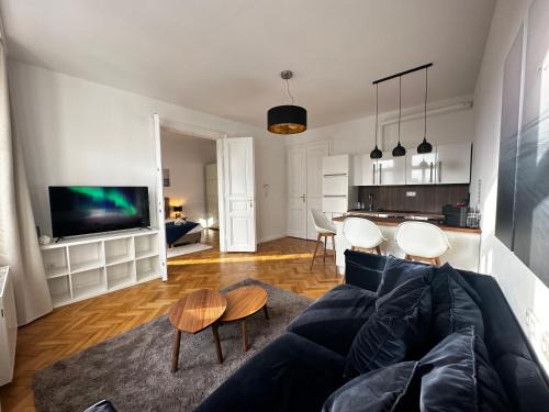 Penzing Apartment | Luxury 3 bedroom apartment near Schönbrunn Palace