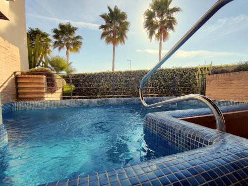 New Golden Mile Apartment | Luxury 3 Bedrooms, Private Heated Pool - EHHouse