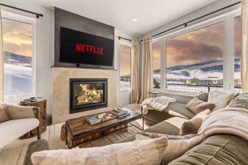 Crested Butte South House | Luxury 4br, Hot Tub, Htd Garage, Mountain Views