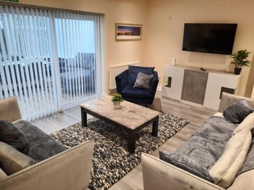 Solihull Apartment | Luxury 5-bed House near NEC & BHX