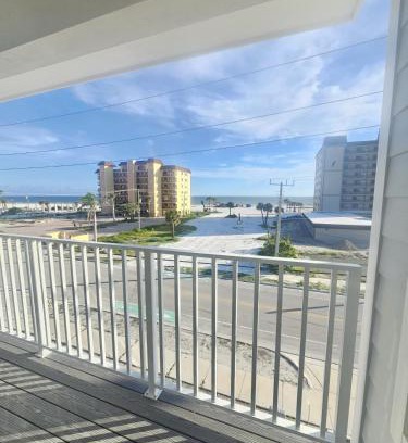 Fort Myers Beach House | Luxury 5BR- 4BA Coastal Retreat - Stunning Ocean Views and Walk to Times Square