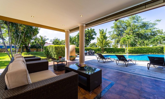 Cha-am Villa | Luxury 6 Bed Mansion - CAS