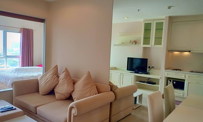Bang Pakok Apartment | Luxury apartment with sky lounge on Chaopraya river view&Bangkok panorama view.