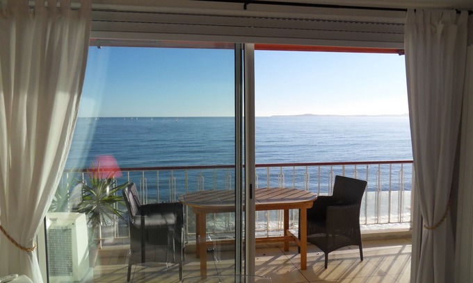 Cros-de-Cagnes Apartment | Luxury apartment with stunning seaview at the waterfront, internet, air-cond.