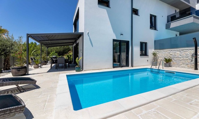 Krk Apartment | Luxury Apartment I. with a heated pool in Villa Adria Apartments