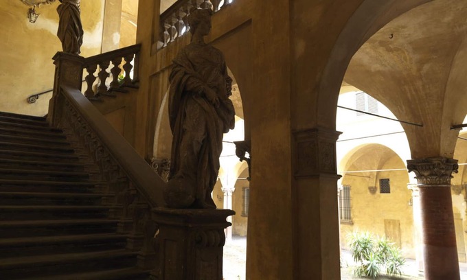 Historic Center Apartment | Luxury Apartment In An Ancient Historical Palace In The Heart Of Bologna