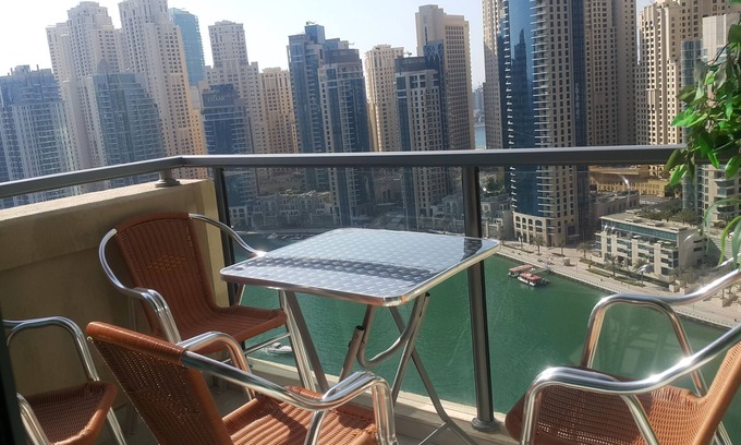 Dubai Marina Apartment | Luxury apartment In the heart of Dubai Marina, No.1 best tower next to the beach