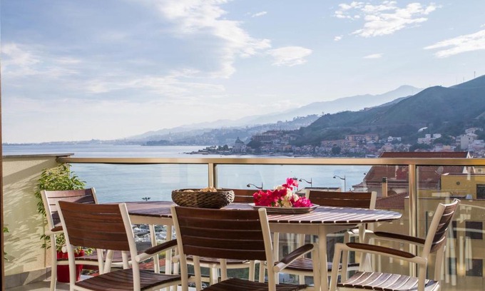 Capo Peloro Apartment | Luxury Apartment