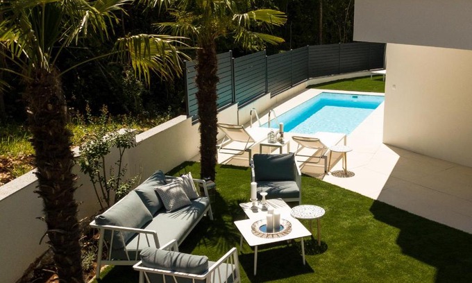 Njivice Apartment | LUXURY apartment ROYAL IRIS