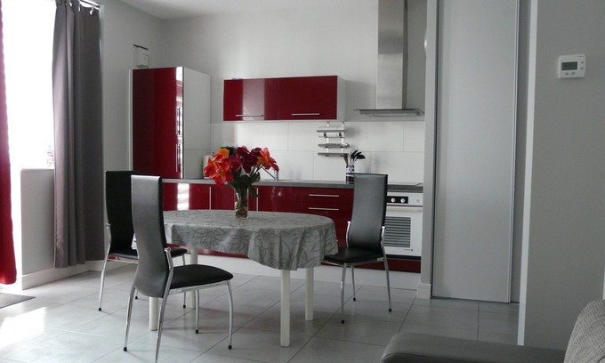 La Marne Apartment | LUXURY APARTMENT, WELL PLACE, Wifi ... L. laundry, dishwashing
