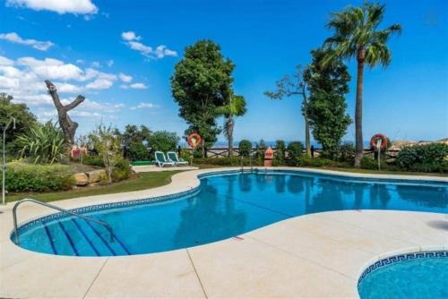Ojen Apartment | Luxury apartment with sea views, golf, gym, spa, 7 pools