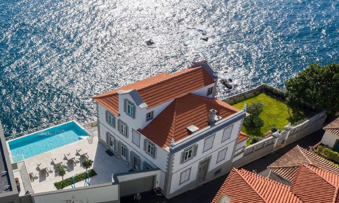 Sao Goncalo House | Luxury Barreirinha House