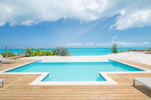 Forbes Hill House | Luxury Beachfront Villa On The Sand With Pool