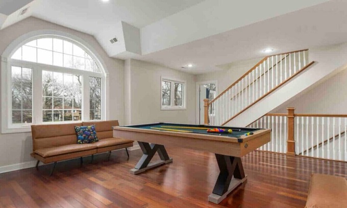 Fox Valley House | Luxury Bliss: Opulent 5BR/3.5BA Delightful Escape