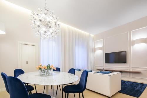 Duomo Apartment | Luxury Blue Duomo by Mmega