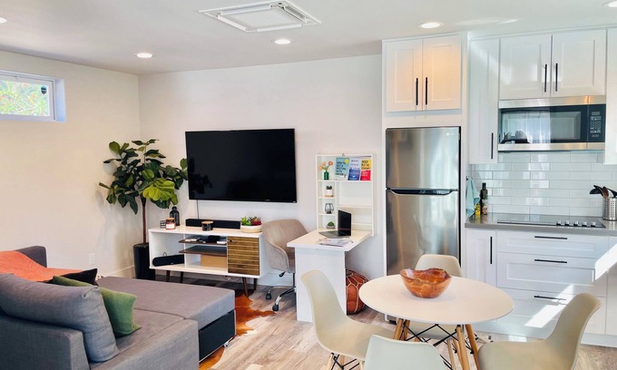 Kensington House | Luxury Boho Guest House -Kensignton - San Diego