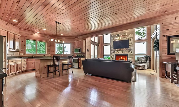 My Mountain Cabin | Luxury Cabin - 5 Acres - Amazing Mountain Views - Fire Pit - Family Friendly