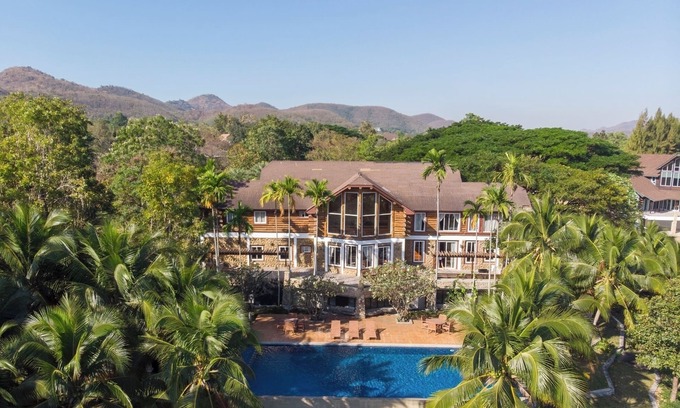 Khanong Phra Villa | LUXURY CABIN POOL VILLA, KHAO-YAI