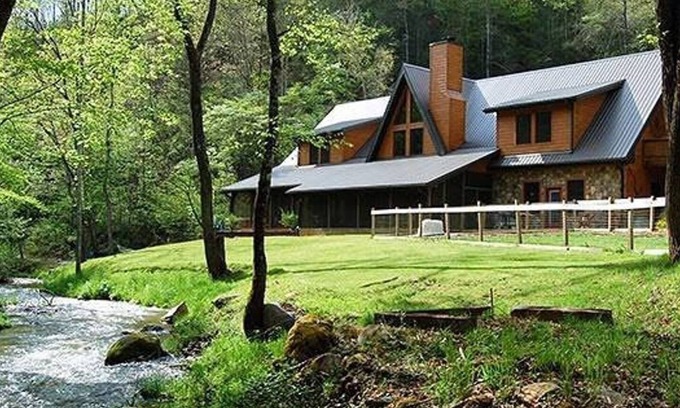 Bryson City Cabin | Luxury Creekside Lodge with Hot Tub & Game Room, Great for Large Groups!