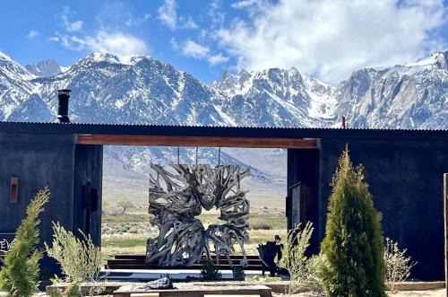 Lone Pine Apartment | Luxury Design Rental with Breathtaking Mountain Views in Lone Pine, California