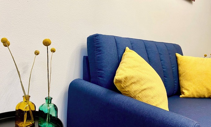 Belltown Condo | Luxury Downtown Studio Gem: Parking, Rooftop Views, Steps to Seattle's Best