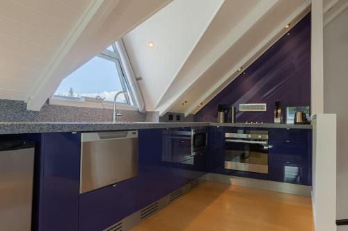 Wanaka Apartment | Luxury Eco Apt w Pool Gym & Sauna - Adults only
