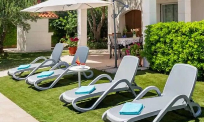 Solin Villa | Luxury family-friendly apartment with private pool, 10 min drive to center Split