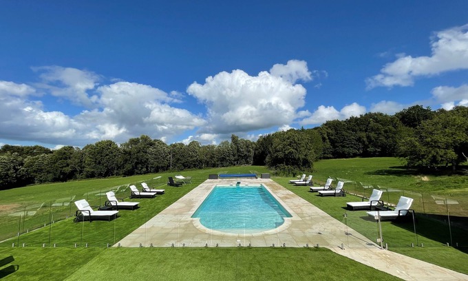 Jumilhac-le-Grand House | Luxury Holiday Rental For Families and Friends