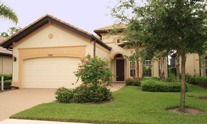 Naples House | Luxury Home in Lely Resort - Private Pool/Hot Tub