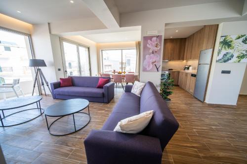 Hersonissos Centre House | Luxury House - Hersonissos Center - Sleeps 8