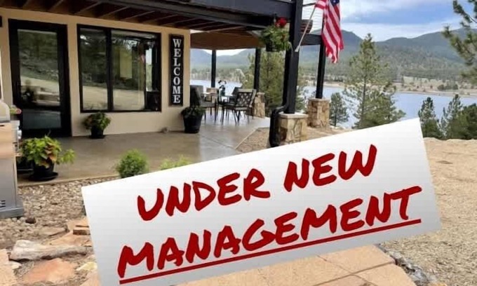 Estes Park House | Luxury Lakefront Retreat on Lake Estes