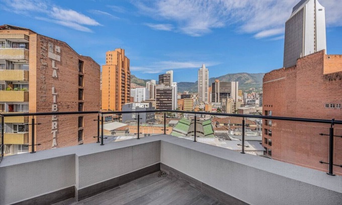 La Candelaria Apartment | Luxury Loft near plaza botero in Downtown Medellin